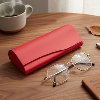 Etui na okulary korekcyjne zamykane na magnes STHC-93E czerwone