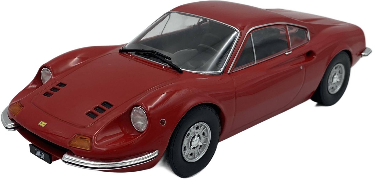 Ferrari Dino 246 GT 1969 red 1:18 model MCG 18359 - MCG