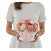 Flower box bukiet upominek dla żony dziewczyny mamy dzień kobiet flowerbox