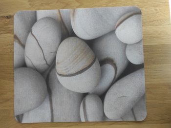 Formatka filcowa, dekoracyjna, z nadrukiem 38x32 cm – filc ekologiczny 1,5 mm, do rękodzieła, DIY, decoupage, naszywek, podkładka na stół  – ARCO Design, kolorowy motyw artystyczny Kamienie - Inna marka