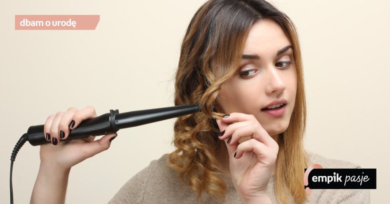 Fryzjer w domu – trzy podstawowe zabiegi dla włosów, które zrobisz sama