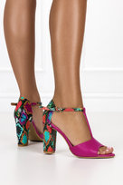 Fuksjowe sandały skórzane damskie na słupku z zakrytą piętą wzór wężowy t-bar PRODUKT POLSKI Casu 3151-41