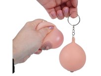 Gniotek antystresowy cycek brelok prezent na dzień mężczyzny kawalerski pierś zabawny gadżet relaksacyjny beżowy 5 cm PrzydaSie.pl