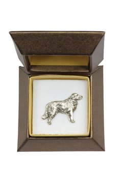 Golden Retriever - broszka z psem w pudełku prezentowym, elegancki pin, wpinka do klapy marynarki marki Art-Dog - Art-Dog