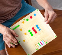 GRA SENSORYCZNA DLA SENIORA MAGNETYCZNA UKŁADANKA ALZHEIMER DEMENCJA UDAR