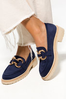 Granatowe mokasyny damskie na platformie ze złotą ozodobą casu m24x2-n-no-37