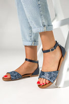 Granatowe sandały płaskie damskie z zakrytą piętą pasek wokół kostki Casu K19X16-NA-39