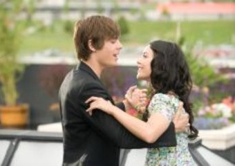 Zagrobelny w nowym klipie High School Musical
