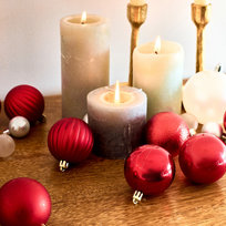 Dekoracje świąteczne w supercenach