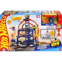 Hot Wheels City Mega Garaż Gigapętla, Parking, Tor wyścigowy + 1 samochód w skali 1:64 i helikopter, dla dzieci 4+ JBM74