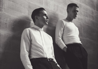 HURTS na czarnym krążku!