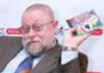Mówienie jest ważniejsze niż pisanie. Rozmowa z profesorem Jerzym Bralczykiem
