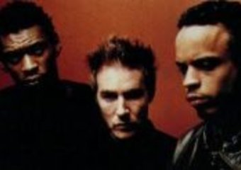 Massive Attack w marcu