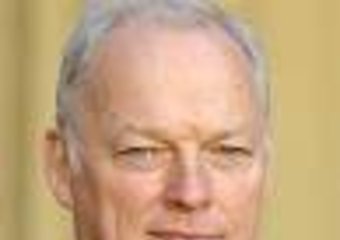 Gilmour uczci Barretta