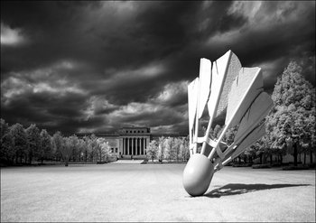 Infrared view of the Nelson Atkins Art Museum in Kansas City, Missouri., Carol Highsmith - plakat 29,7x21 cm - Galeria Plakatu