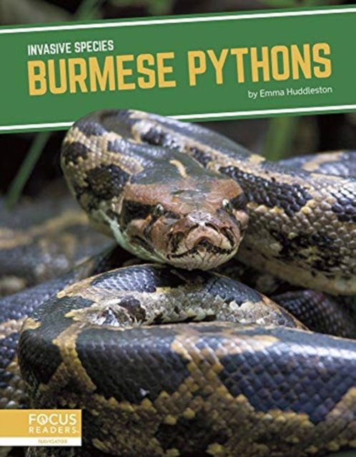 Invasive Species: Burmese Pythons - Emma Huddleston | Książka W Empik