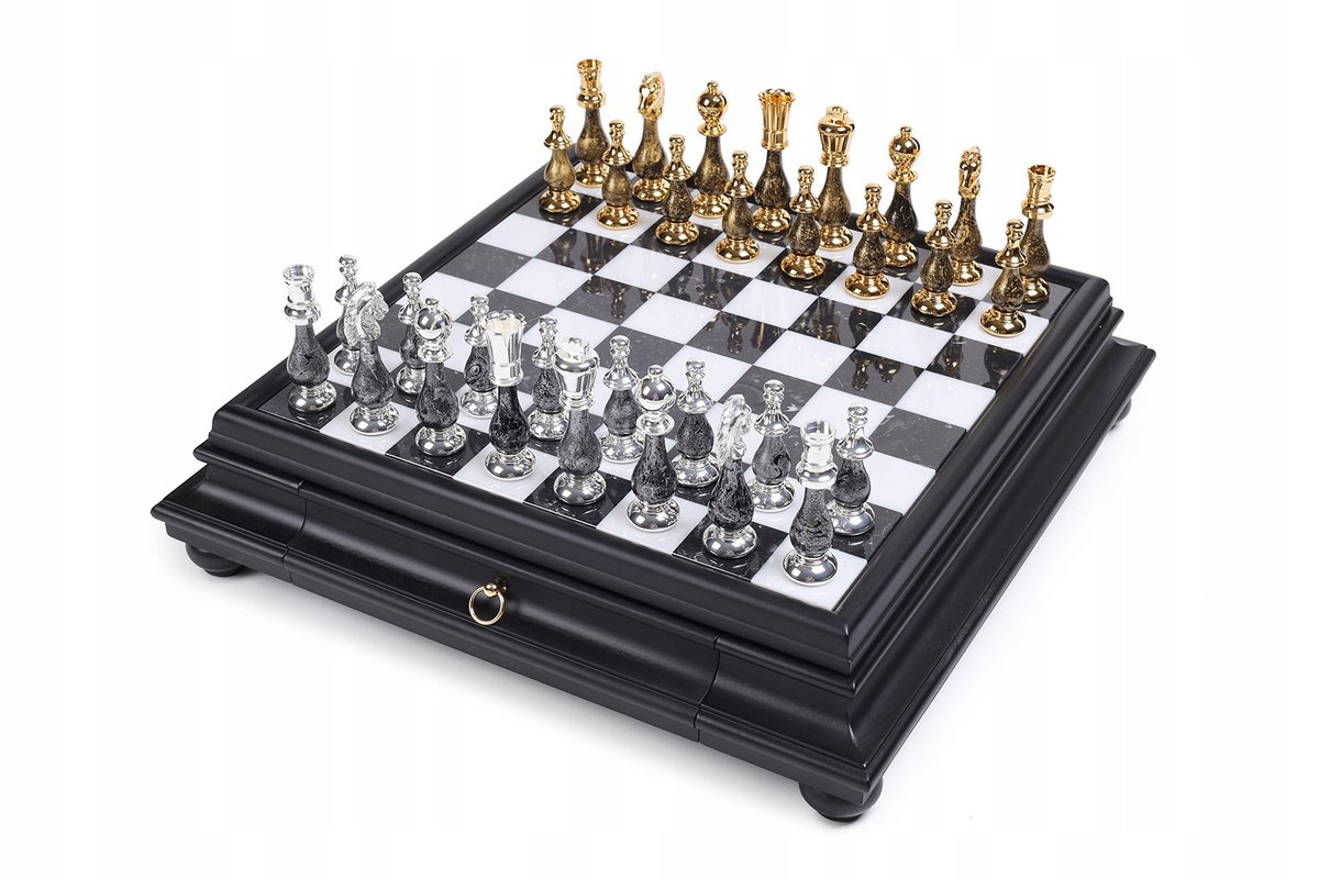 Italian Chess Brass/Wood Gold/Silver 10Cm+Chess Board Marble/Wood Black 46, szachownica, Italfama