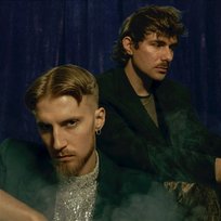 Jak Chanel (RESORT 2024) Raf Skowroński, Andrzej Mrozek