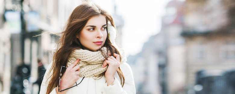 Jak dbać o skórę, gdy na dworze chłodno i wietrznie?