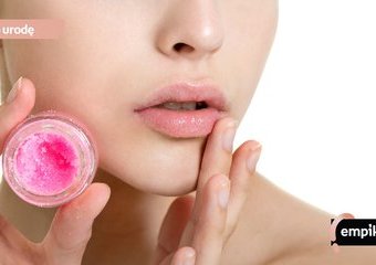 Jak przygotować usta do makijażu