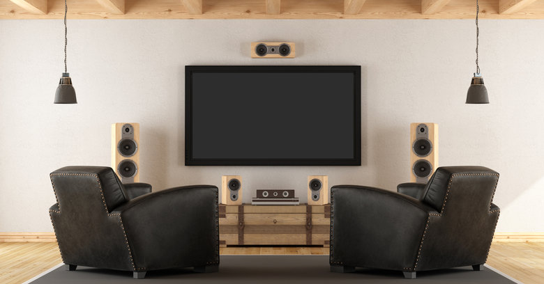 Jak rozmieścić głośniki kina domowego?