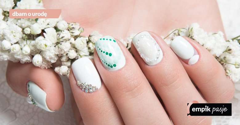 Jak samodzielnie wykonać manicure ślubny? Jakie kolory paznokci wybrać?