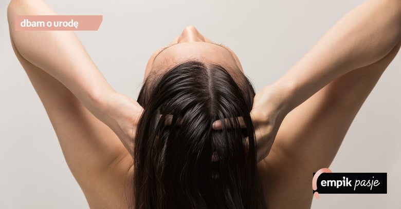 Jak używać wcierki? 3 triki, dzięki którym wcierki do włosów zadziałają lepiej