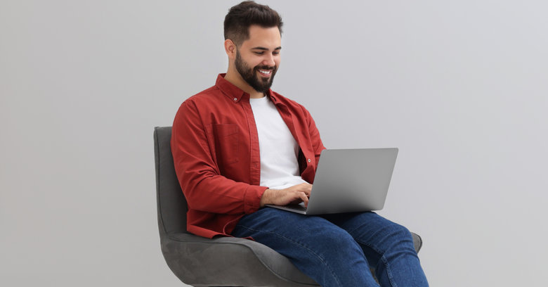 Jak wybrać mały laptop? Ranking małych laptopów 2024