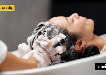 Jak zmyć farbę do włosów? Sposoby na ściągnięcie koloru z włosów domowym sposobem