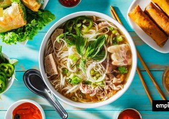 Jak zrobić najlepszą zupę phở i co zamówić w wietnamskiej restauracji, by poczuć się jak Obama? – przewodnik po kuchni wietnamskiej 