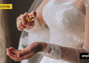 Jakie perfumy wybrać do ślubnej stylizacji? Zapachowy doradca ślubny