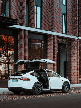 Jazda za kierownicą Tesli Model S | 3 | X | Y - 90 minut - Voucher Prezentowy GoTesla - GoTesla