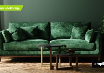 Kanapa w butelkowej zieleni — pomysły na wystrój salonu z zieloną kanapą