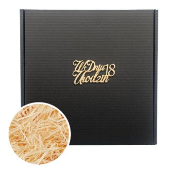 Karton Ozdobny Opakowanie Prezentowe Na 18 Urodziny Osiemnastkę Upominkowe Pudełko Na Prezent 32X32