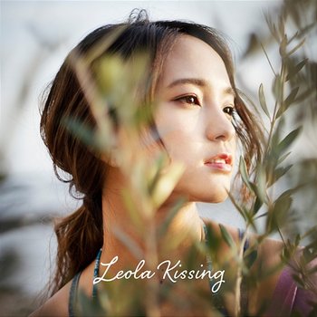 Kissing - Leola