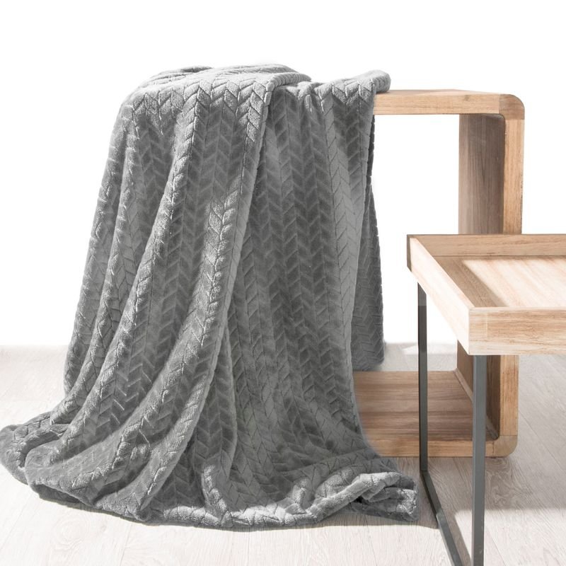 Koc Design91 stalowy 220x200 modny wytłaczany wzór Cindy