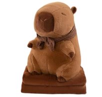 Koc z maskotką pluszak duży miś poduszka przytulanka Kapibara z szalikiem