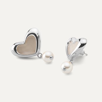 Kolczyki serca z białą żywicą i perłą, srebro 925 - GIORRE