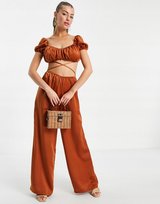 KOMBINEZON DAMSKI SATYNOWY MIEDZIANY BASIC 36 1RNH Asos