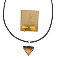 Komplet trójkątów, kolczyki i wisiorek z bursztynem, srebrem i czarnym dębem 8779