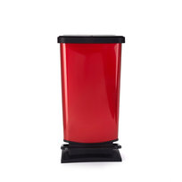 Kosz na śmieci z pedałem rotho