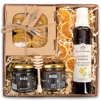 Kosz prezentowy;naturalny;zestaw świec z węzy pszczelej;syrop z mniszka i miody