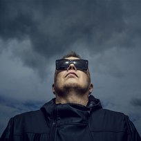 Krajobraz z wilgą i ludzie Muniek Staszczyk