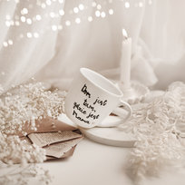 Kubek porcelanowy, mama, Dom jest tam, gdzie jest mama, 300 ml, Nadzwyczajnie, biały