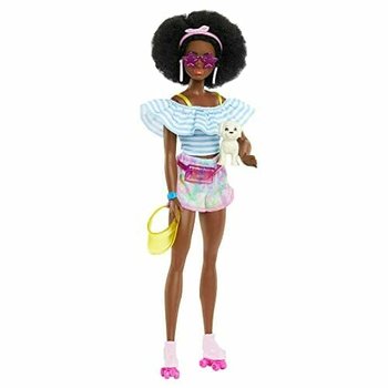 Lalka Barbie Z Fryzurą Afro, Wrotkami, Strojem I Zwierzątkiem Hpl77 - Barbie