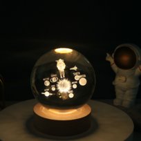 Lampa Led - Kosmonauta - Szkalna Kula
