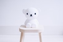 Lampka LED Boris First Light - MRMARIA, biała, 21x20x14 cm