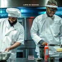 Life Is Good Future feat. Drake