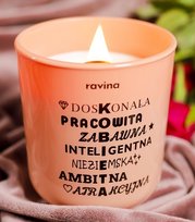 Mademoiselle Perfumowana sojowa świeca zapachowa z napisem 