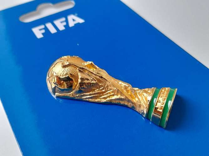 FIFA Fifa Magnes 2D Piłkarskie Mistrzostwa Świata World Cup Trofeum - Licencjonowany 4,5 Cm